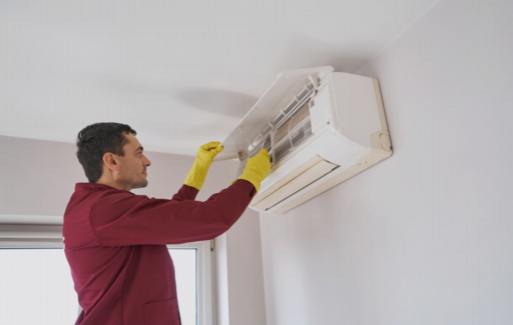 Criando uma casa fresca e confortável: instalando ventiladores de teto para circulação de ar